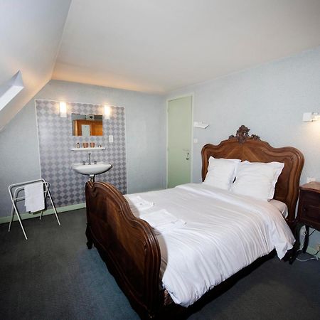 Hotel 1610 Entraygues-sur-Truyere Exterior photo