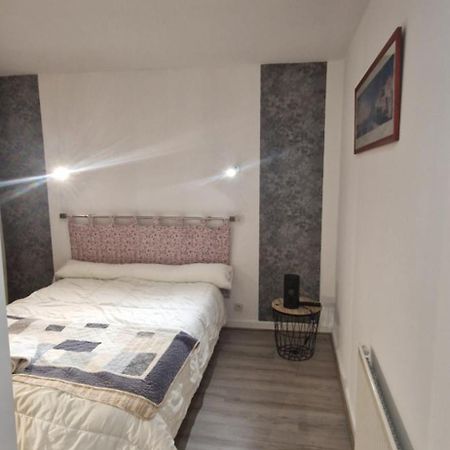 Hotel 1610 Entraygues-sur-Truyere Exterior photo