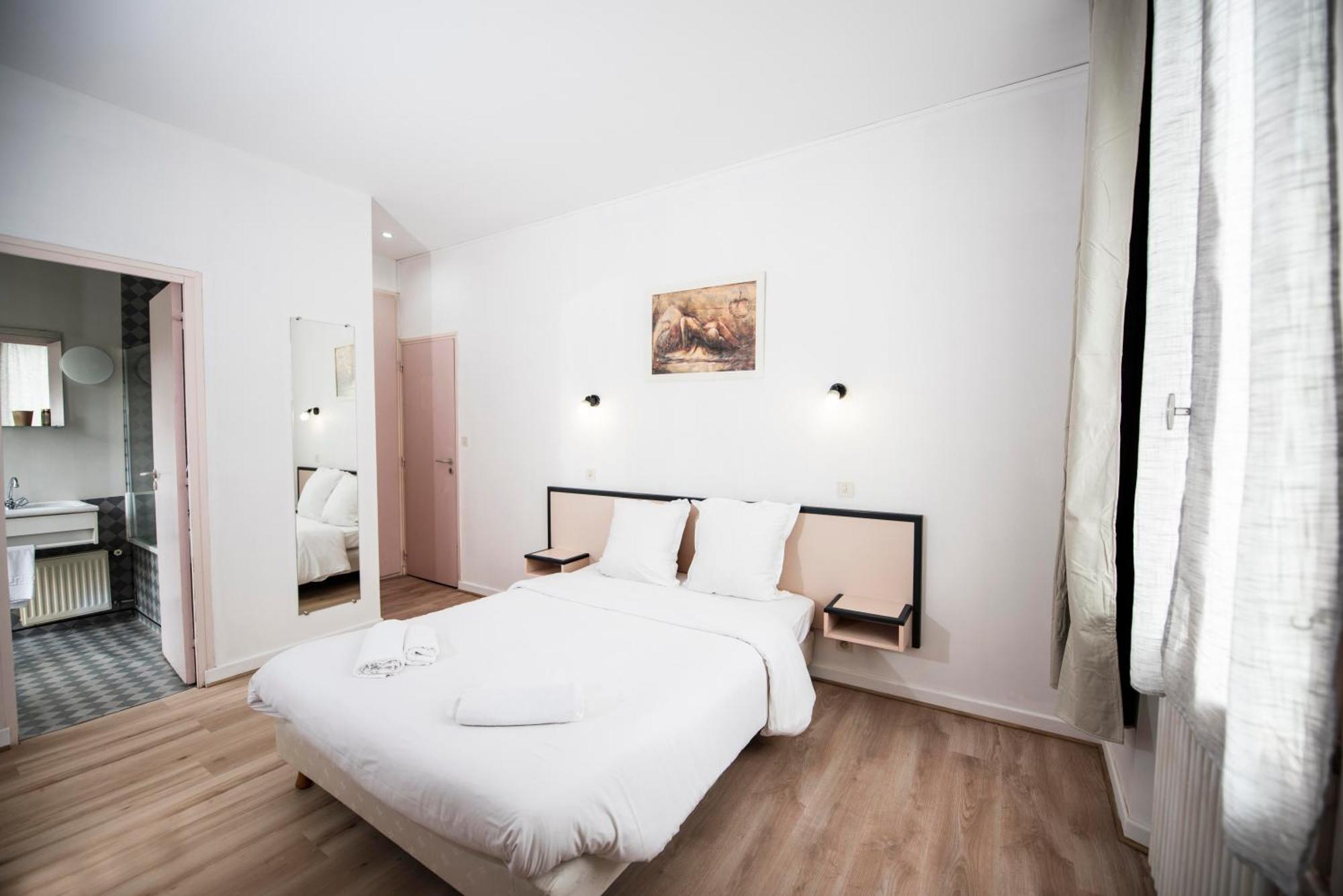 Hotel 1610 Entraygues-sur-Truyere Exterior photo