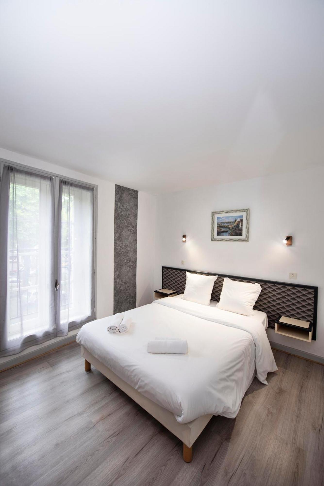 Hotel 1610 Entraygues-sur-Truyere Exterior photo